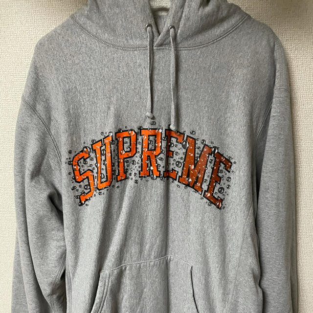 Supreme(シュプリーム)のSupreme Water Arc Hooded Sweatshirt メンズのトップス(パーカー)の商品写真