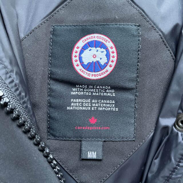 CANADA GOOSE(カナダグース)のカナダグース レディース MM 値下げ レディースのジャケット/アウター(ダウンジャケット)の商品写真