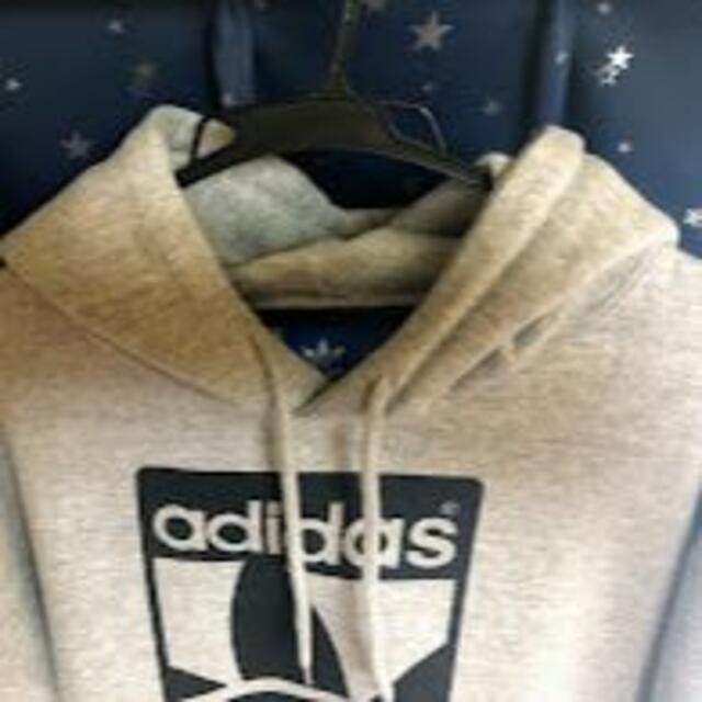 adidas(アディダス)のアディダス TREFOIL スウェット パーカー【新品・XL】 メンズのトップス(パーカー)の商品写真