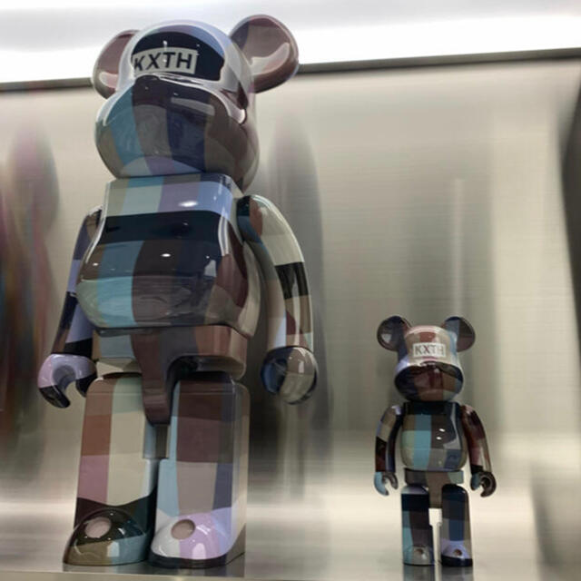 MEDICOM TOY(メディコムトイ)のベアブリック　kith 400% be@rbrick ハンドメイドのおもちゃ(フィギュア)の商品写真