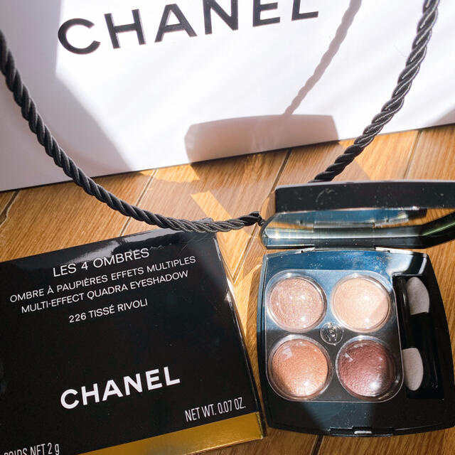 CHANEL(シャネル)のCHANEL アイシャドー コスメ/美容のベースメイク/化粧品(アイシャドウ)の商品写真