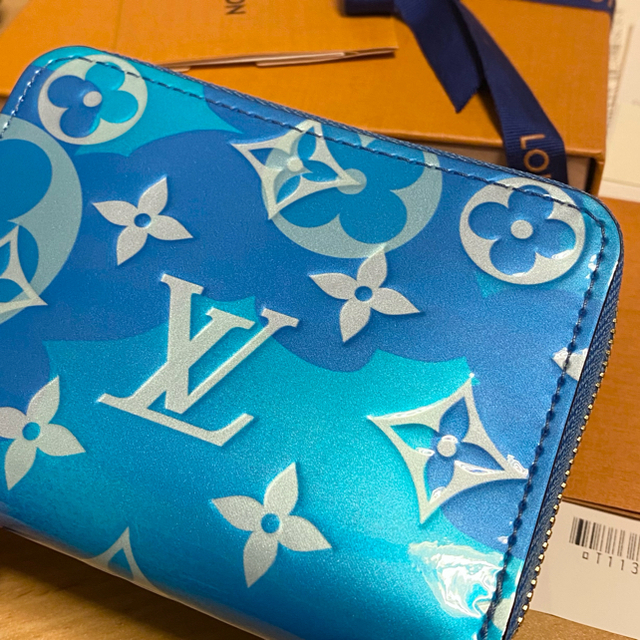 LOUIS VUITTON(ルイヴィトン)の限定品 ルイヴィトン ジッピー コインパース バレンタインコレクション レディースのファッション小物(コインケース)の商品写真