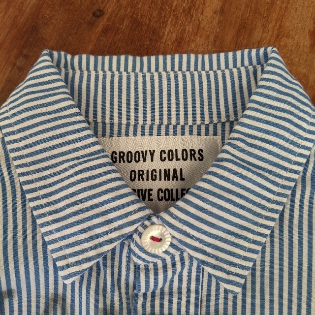 Groovy Colors(グルービーカラーズ)のグルービーカラーズ　シャツ　110 キッズ/ベビー/マタニティのキッズ服男の子用(90cm~)(Tシャツ/カットソー)の商品写真