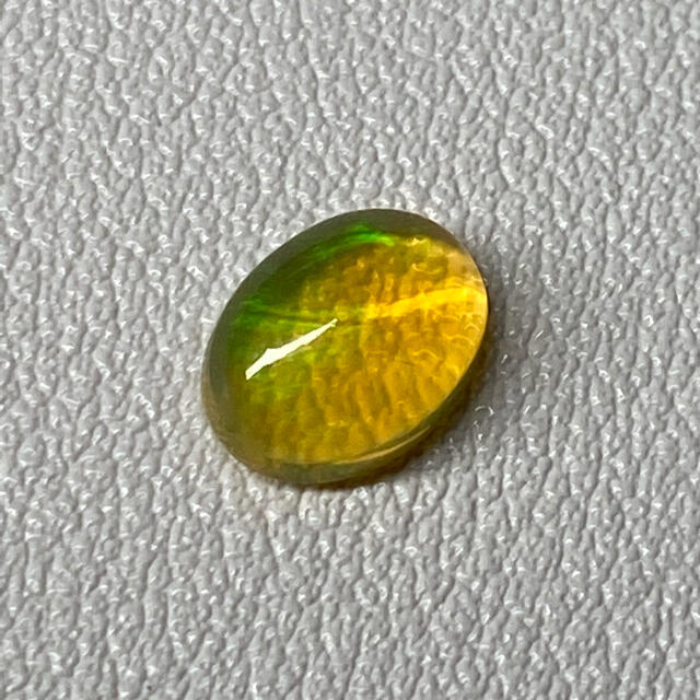 美品/天然オパール/yellow/0.789ct/ソーティング付 ハンドメイドのアクセサリー(その他)の商品写真