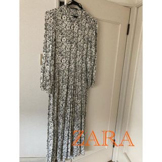 ザラ(ZARA)の【新品】ZARA ワンピース(ロングワンピース/マキシワンピース)