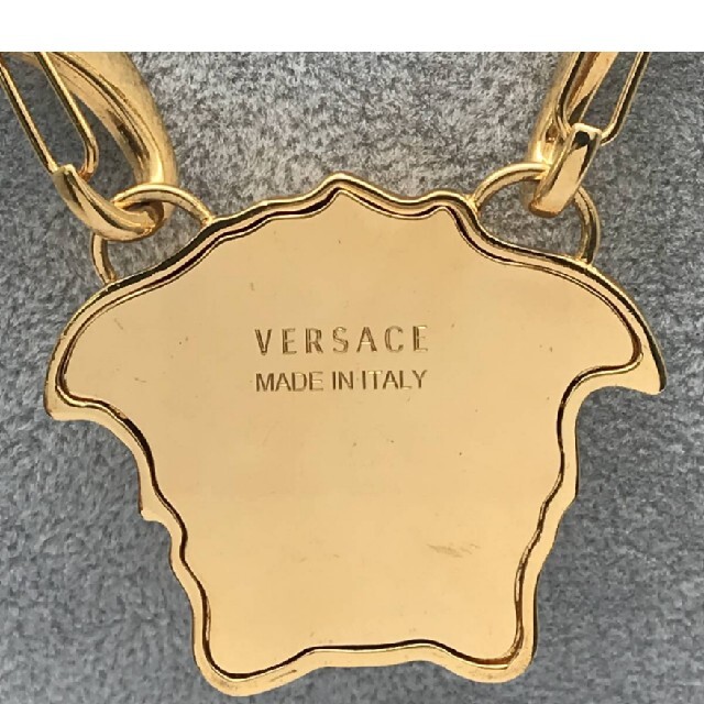 VERSACE(ヴェルサーチ)のベルサーチ　VERSACE　ネックレス メンズのアクセサリー(ネックレス)の商品写真