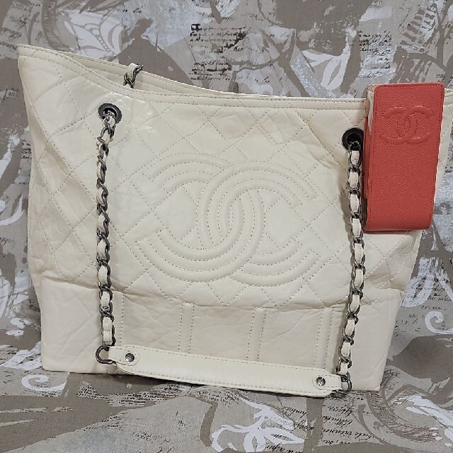 CHANEL(シャネル)の【専用】売切れました😌 レディースのファッション小物(ポーチ)の商品写真