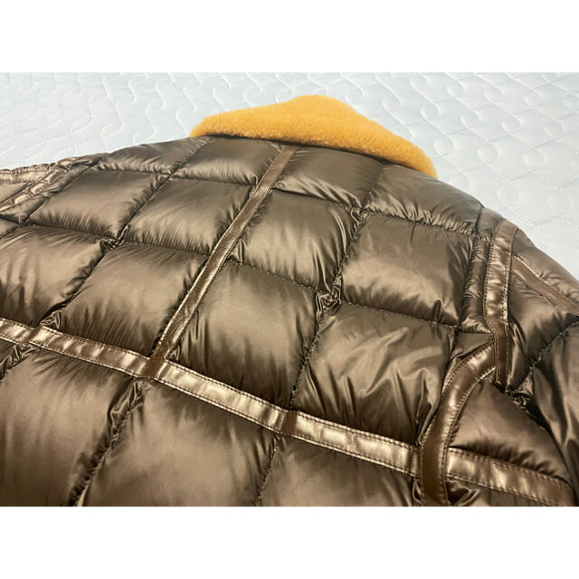 MONCLER(モンクレール)の定価43万円　正規品　モンクレール　ダウン　サイズ5 超美品 メンズのジャケット/アウター(ダウンジャケット)の商品写真