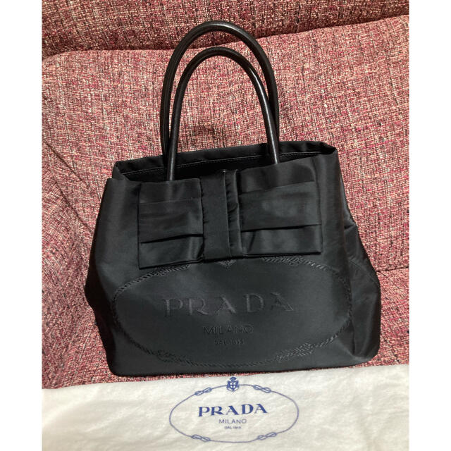 PRADA(プラダ)のプラダリボントート レディースのバッグ(トートバッグ)の商品写真