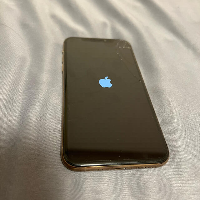 iPhone(アイフォーン)のiPhoneXS ゴールド　256GB（詳細画像追加しました） スマホ/家電/カメラのスマートフォン/携帯電話(スマートフォン本体)の商品写真