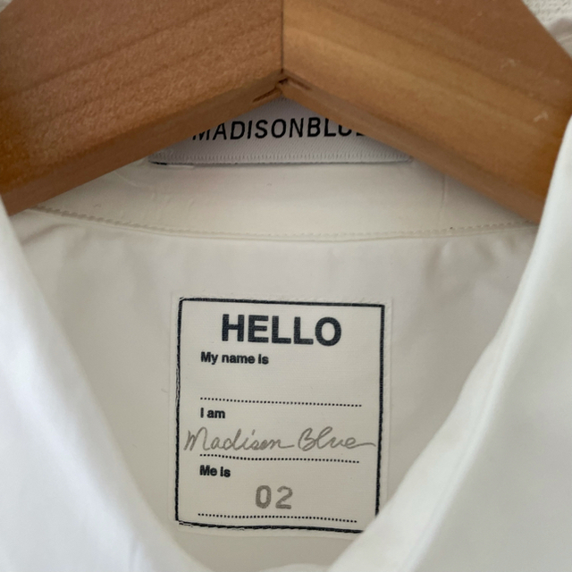 MADISONBLUE 白シャツ 02 白の通販 by 対応ゆっくり⭐️mint's shop｜マディソンブルーならラクマ - MADISONBLUE J.BRADLEY SHIRT 在庫人気
