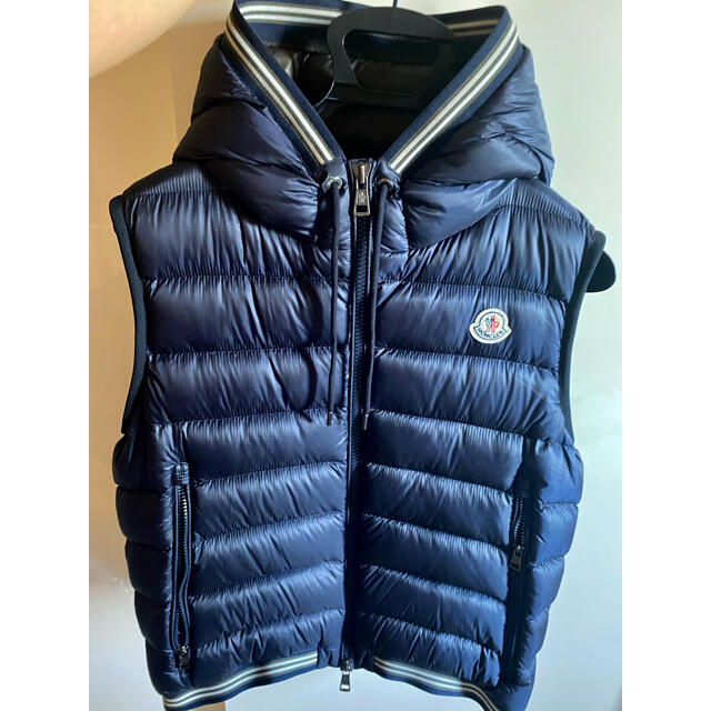 MONCLER(モンクレール)の【30分限定】Moncler AMIENS ダウンベスト 02 新品同様 メンズのジャケット/アウター(ダウンベスト)の商品写真