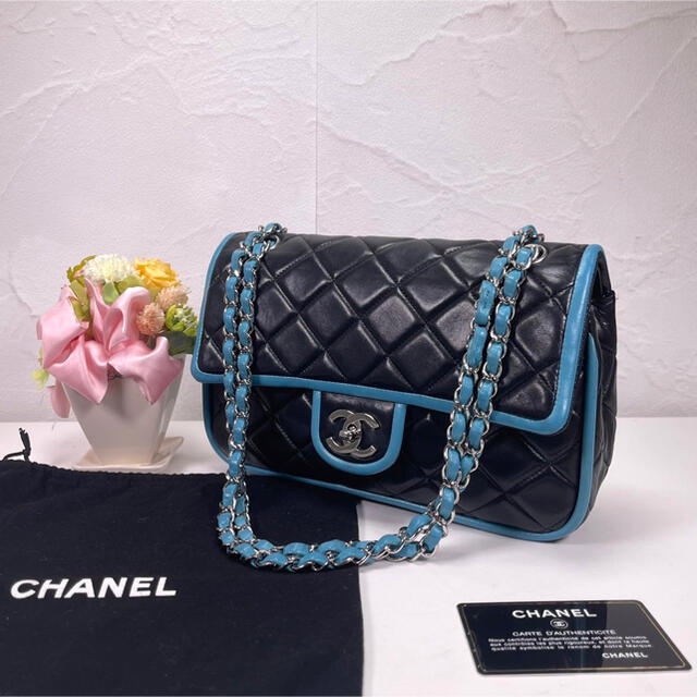 CHANEL(シャネル)の★美品★CHANEL マトラッセ ラムスキン ダブルフラップ チェーンショルダー レディースのバッグ(ショルダーバッグ)の商品写真