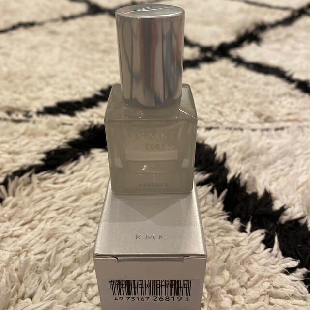 RMK(アールエムケー)のRMK エッセンス ウッディグリーン オードトワレ 10ml コスメ/美容の香水(香水(女性用))の商品写真