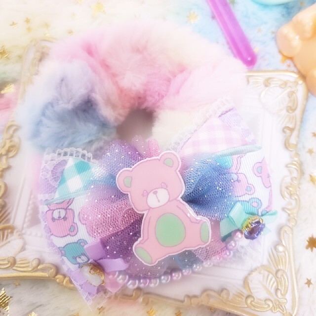 ハンドメイド♡ゆらりんパールプラパーツふわふわファーシュシュ