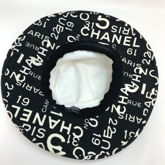 CHANEL(シャネル)のシャネル CHANEL バイシー CC ココマーク ロゴ 帽子 アパレル ハット キャンバス ブラック×ホワイト レディースの帽子(ハット)の商品写真