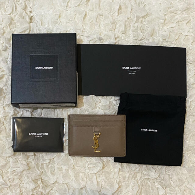 Saint Laurent(サンローラン)のSAINT LAURENT カードケース レディースのファッション小物(名刺入れ/定期入れ)の商品写真