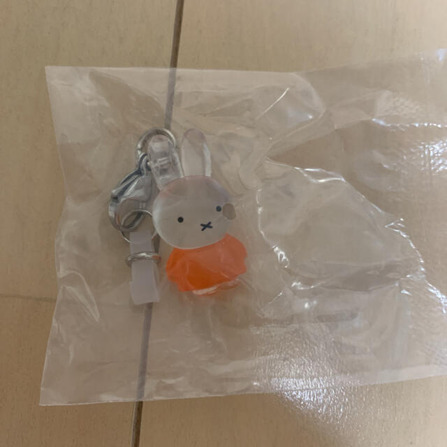 BANDAI(バンダイ)のmiffy めじるしアクセサリー オレンジ エンタメ/ホビーのアニメグッズ(キーホルダー)の商品写真