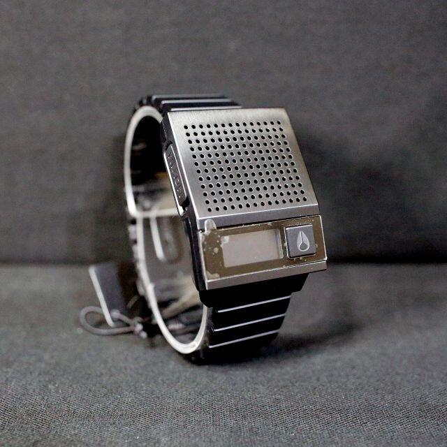 NIXON(ニクソン)の【新品・未使用 送料込み】ＮＩＸＯＮ 時計 ＤＯＲＫ ＴＯＯ オールブラック 1 メンズの時計(腕時計(デジタル))の商品写真