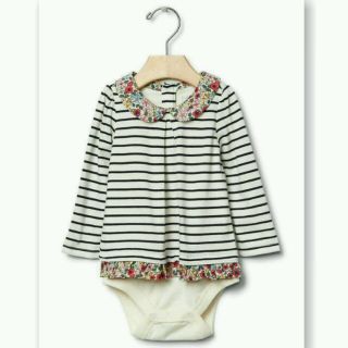 ベビーギャップ(babyGAP)のbabyGap Floral stripe body double(ロンパース)