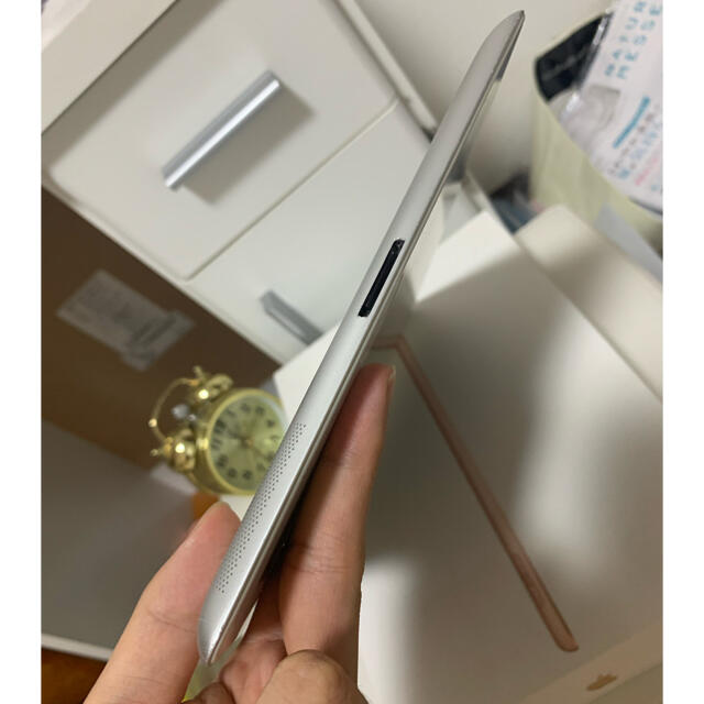 準美品　iPad2 大容量64GB  WiFiモデル　アイパッド　第2世代 2