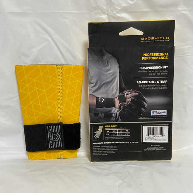 wilson - Evoshield エボシールド MLB リストガード イエロー L wilson - Evoshield エボシールド MLB リストガード イエロー L