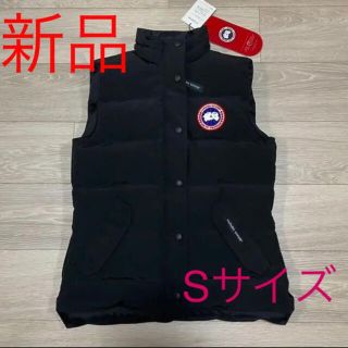 カナダグース(CANADA GOOSE)の【送料込、新品】カナダグース ダウンベスト ブラック S(ダウンベスト)