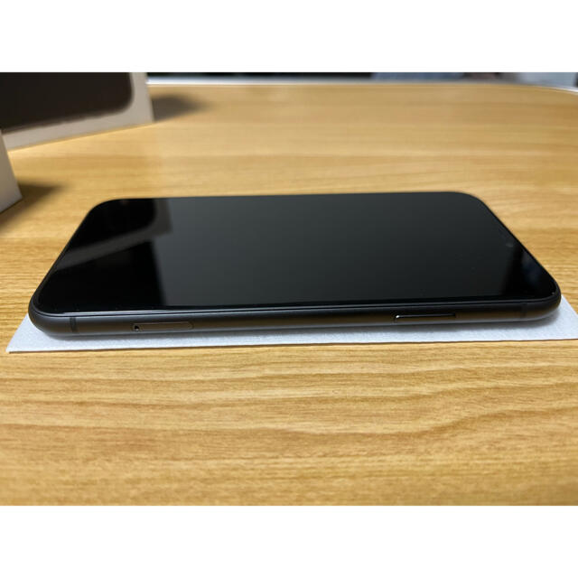 iPhone 11 ブラック 64 GB SIMフリー【美品】
