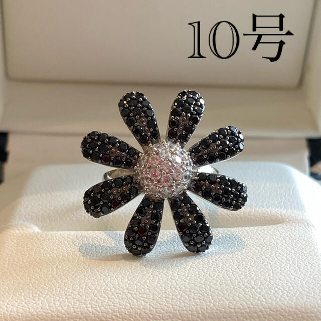 最高級グレード　人工ダイヤモンド　リング　sona   ダイヤモンド レディースのアクセサリー(リング(指輪))の商品写真