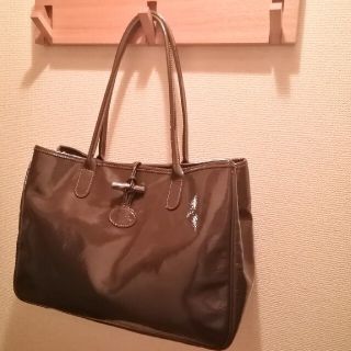 ロンシャン(LONGCHAMP)の未使用近い美品。LONGCHAMP　ロゾ　ショルダートートバッグ(トートバッグ)