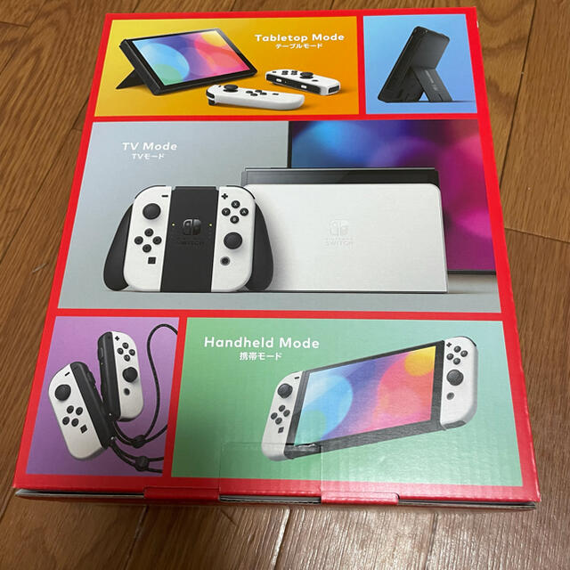 Nintendo Switch(ニンテンドースイッチ)のNintendo Switch 有機ELモデル Joy-Con ホワイト エンタメ/ホビーのゲームソフト/ゲーム機本体(家庭用ゲーム機本体)の商品写真