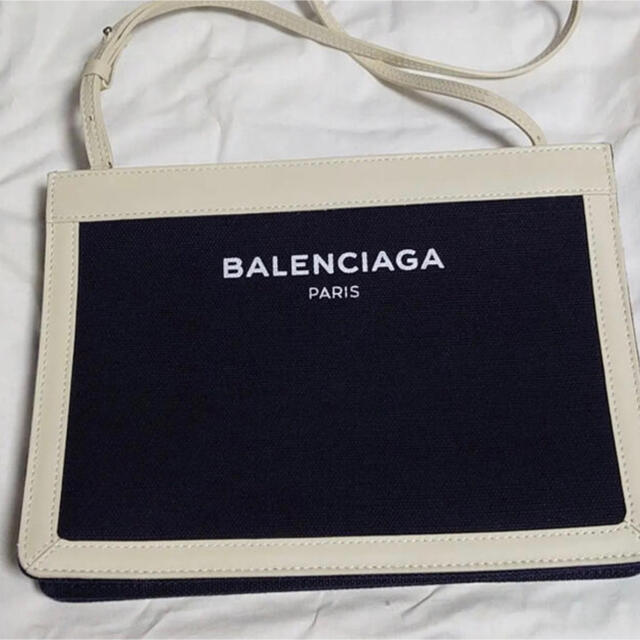 ショルダーバッグBALENCIAGA♡ショルダーバッグ♡ネイビー×ホワイト