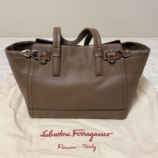 サルヴァトーレフェラガモ(Salvatore Ferragamo)の‼️引越しSALE‼️ferragamoハンドバッグ(ハンドバッグ)