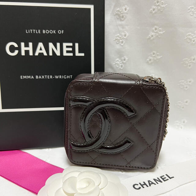 CHANEL(シャネル)の【専用】CHANEL 良品 カンボンライン コスメ ポーチ ブラウン 小物入れ レディースのファッション小物(ポーチ)の商品写真