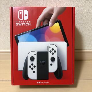 ニンテンドースイッチ(Nintendo Switch)のNintendo Switch 有機ELモデル　新型　スイッチ　白　本体(家庭用ゲーム機本体)