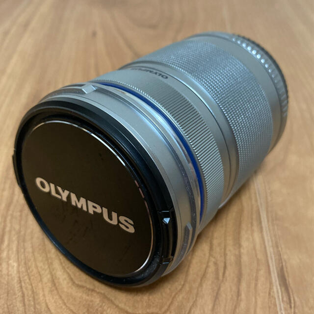 OLYMPUS(オリンパス)のOLYMPUS M.ZUIKO 40-150mm 望遠ズームレンズ スマホ/家電/カメラのカメラ(レンズ(ズーム))の商品写真