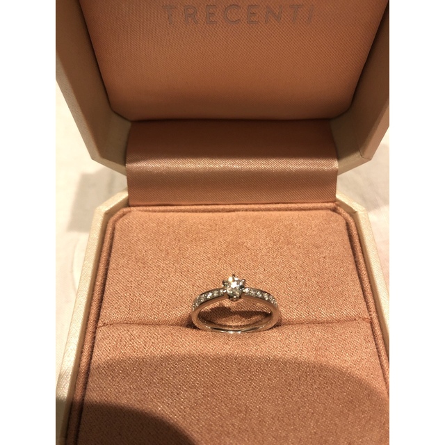 いちご様専用　TRECENTI トレセンテ　エンゲージリング　婚約指輪　 レディースのアクセサリー(リング(指輪))の商品写真