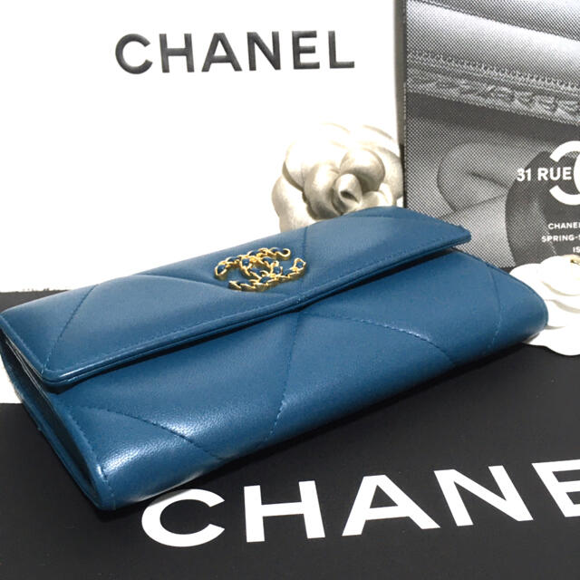 CHANEL(シャネル)のはせがわ様専用♡美品♡ シャネル クルーズライン 長財布 正規品 希少カラー レディースのファッション小物(財布)の商品写真