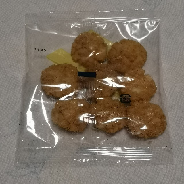 Golden Bear(ゴールデンベア)のハリボーグミ　5袋　＋　歌舞伎揚げ1袋 食品/飲料/酒の食品(菓子/デザート)の商品写真