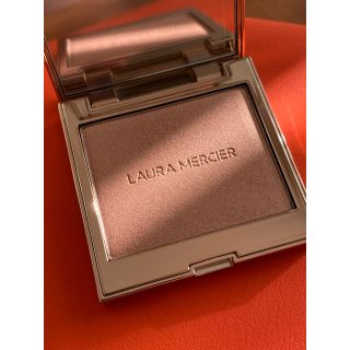 ローラメルシエ(laura mercier)の完売品　ローラメルシェ　ローズグロウハイライター(フェイスカラー)