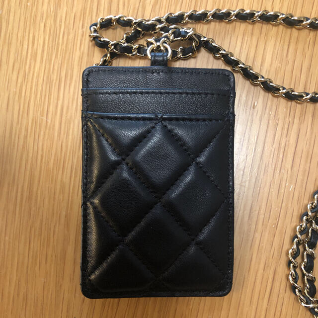 CHANEL(シャネル)のシャネル　カードケース　パスケース レディースのファッション小物(パスケース/IDカードホルダー)の商品写真