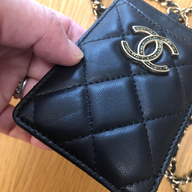 CHANEL(シャネル)のシャネル　カードケース　パスケース レディースのファッション小物(パスケース/IDカードホルダー)の商品写真