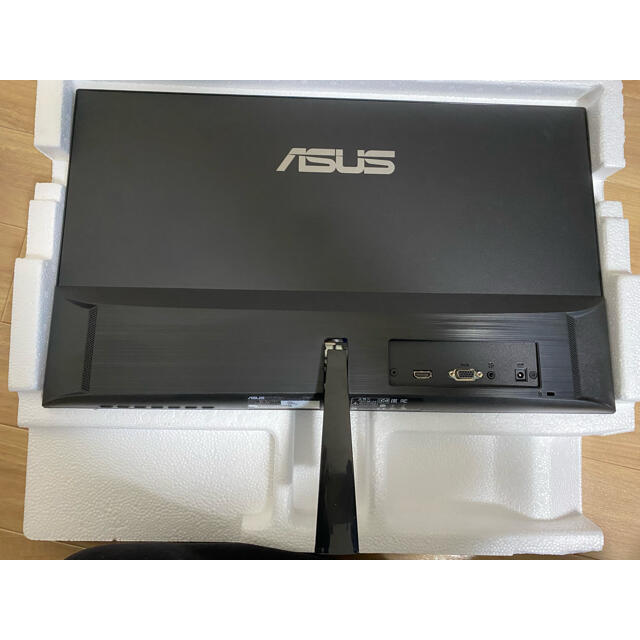 ASUS(エイスース)の【ほぼ未使用】ASUS VZ239HR 23インチ ディスプレイ モニター スマホ/家電/カメラのPC/タブレット(ディスプレイ)の商品写真