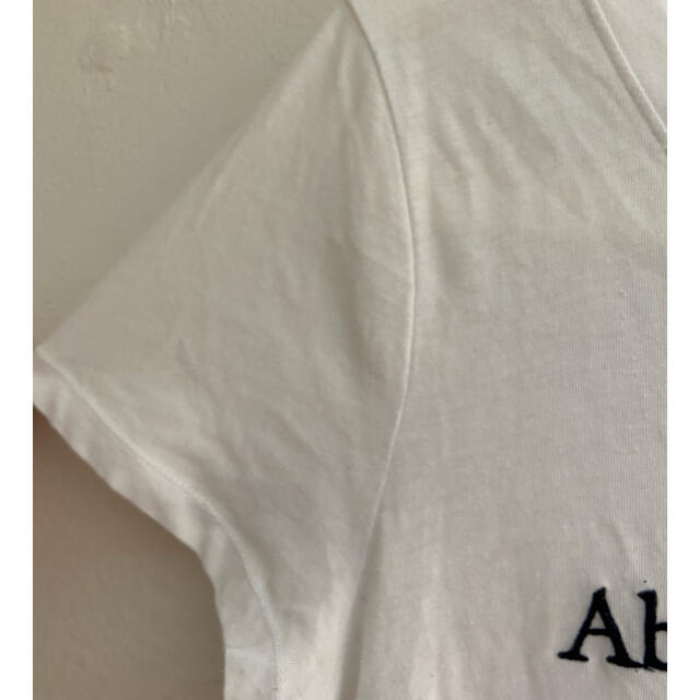 Abercrombie&Fitch(アバクロンビーアンドフィッチ)のAbercrombie & Fitch アバクロ Vネック Tシャツ XS レディースのトップス(Tシャツ(半袖/袖なし))の商品写真