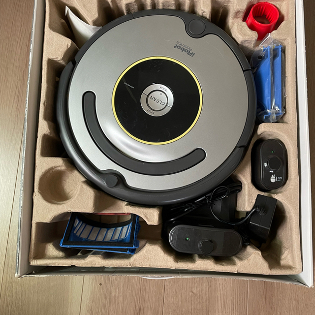 iRobot(アイロボット)のi Robot Roomba（ルンバ） スマホ/家電/カメラの生活家電(掃除機)の商品写真