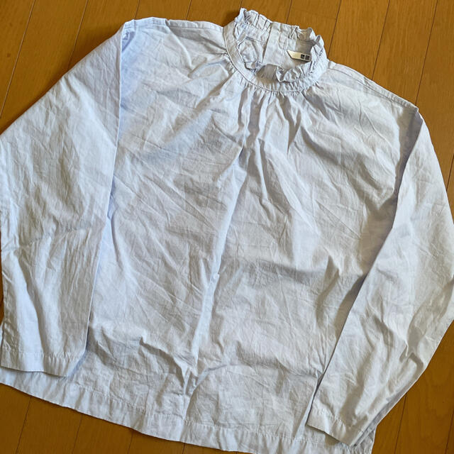 UNIQLO(ユニクロ)のユニクロ　コットンドビーラッフルブラウス レディースのトップス(シャツ/ブラウス(長袖/七分))の商品写真