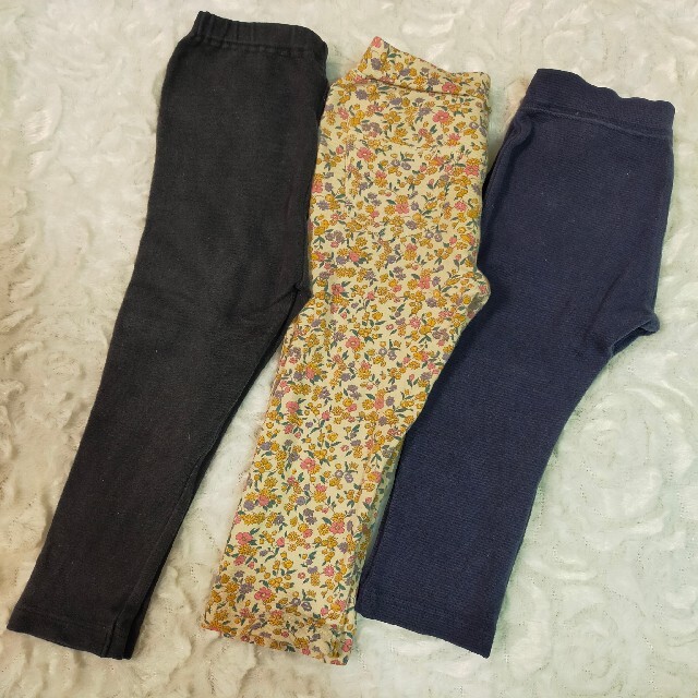 UNIQLO(ユニクロ)のサイズ90☆ズボン3点セット キッズ/ベビー/マタニティのキッズ服女の子用(90cm~)(パンツ/スパッツ)の商品写真