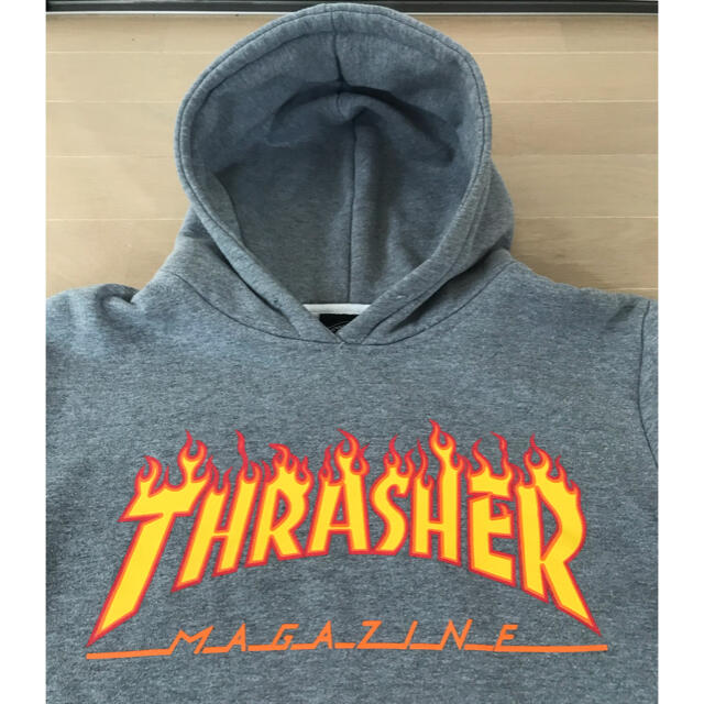 THRASHER(スラッシャー)の【専用】THRASHER スラッシャー パーカー M グレー　ファイヤーロゴ メンズのトップス(パーカー)の商品写真