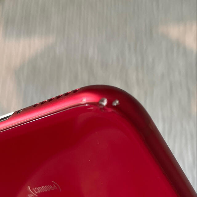 Apple(アップル)のiPhone SE2 PRODUCT RED 赤 128GB スマホ/家電/カメラのスマートフォン/携帯電話(スマートフォン本体)の商品写真