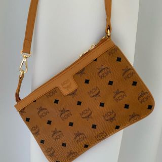 ✨アウトレット限定✨ 美品 MCM エムシーエム ロゴ柄 レオパード